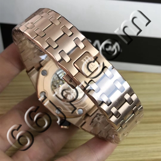 オーデマピゲ時計背面デザイン